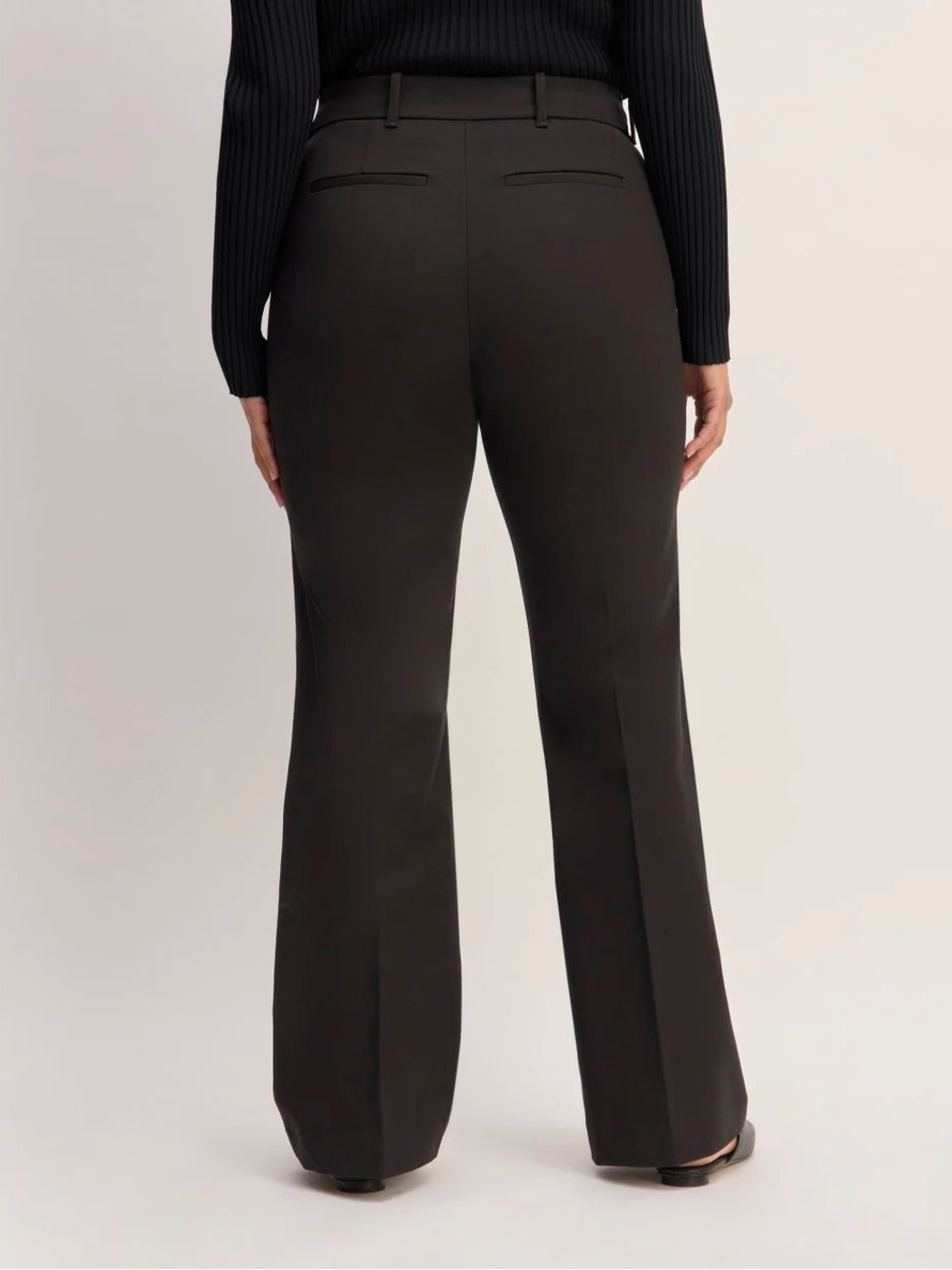 Like New Everlane Black Bi-Stretch Flare Pants Trousers size 4 - Picture 6 of 10